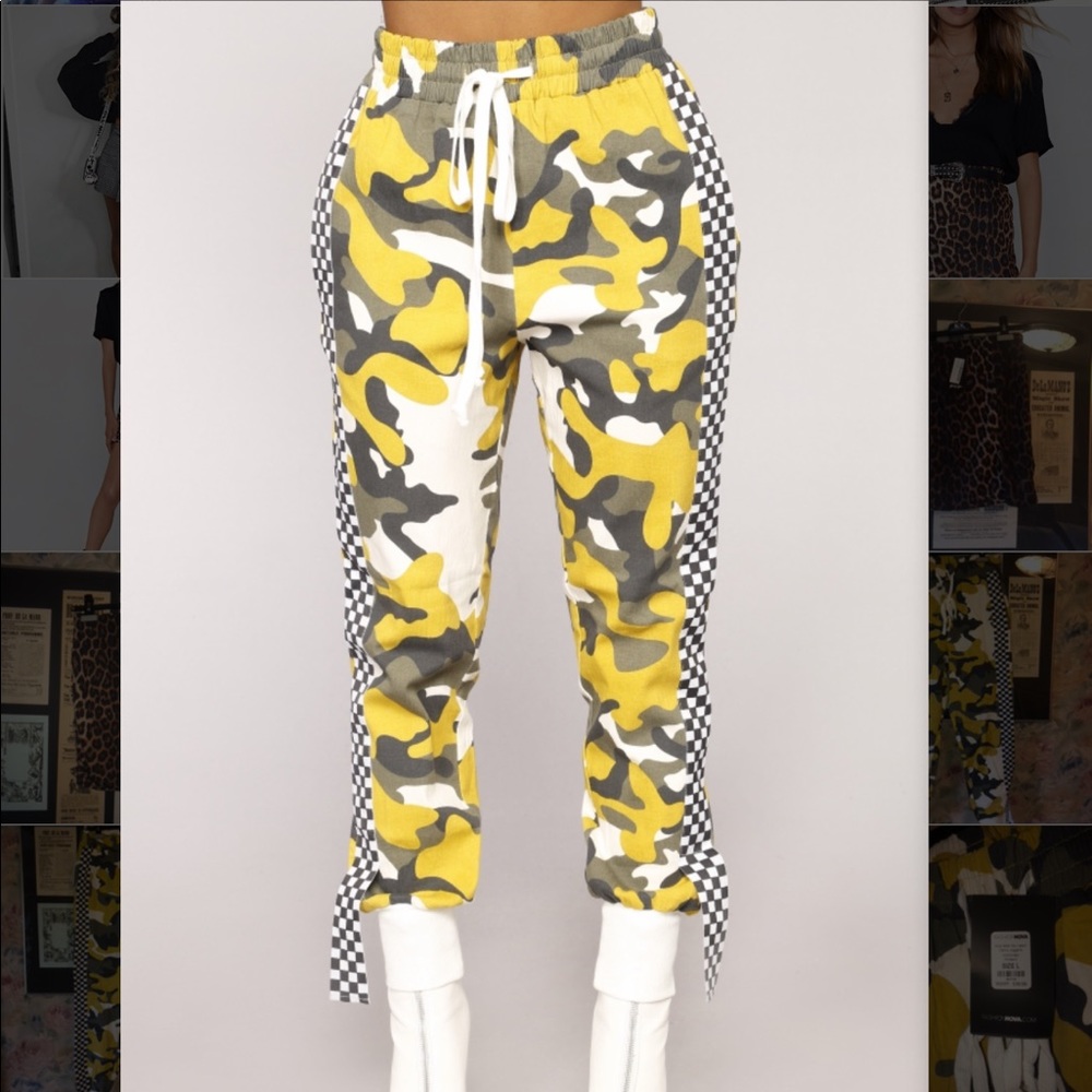 Fashion Nova Camo/Checkered Joggers